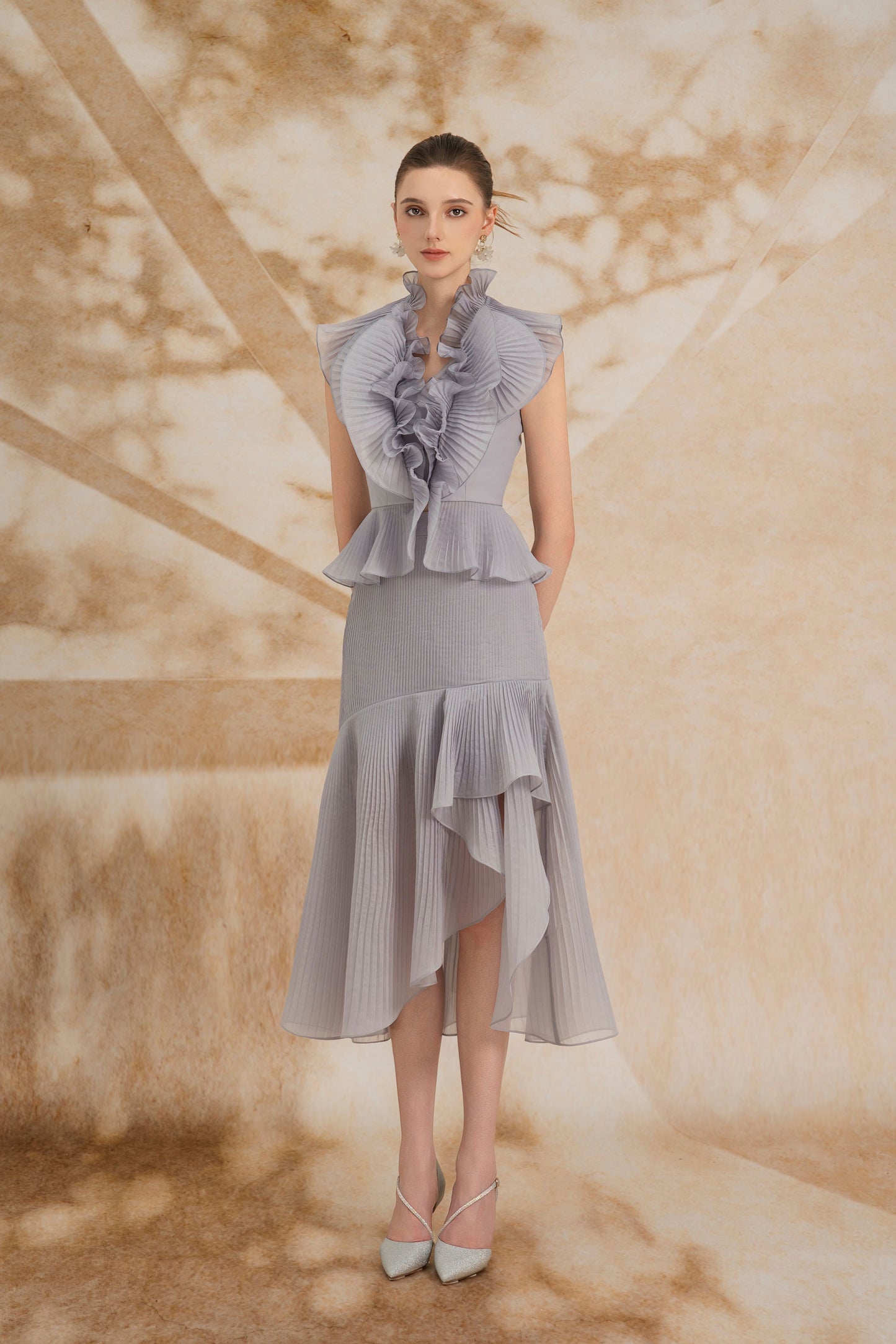 Sleeveless Iris Pleated Set