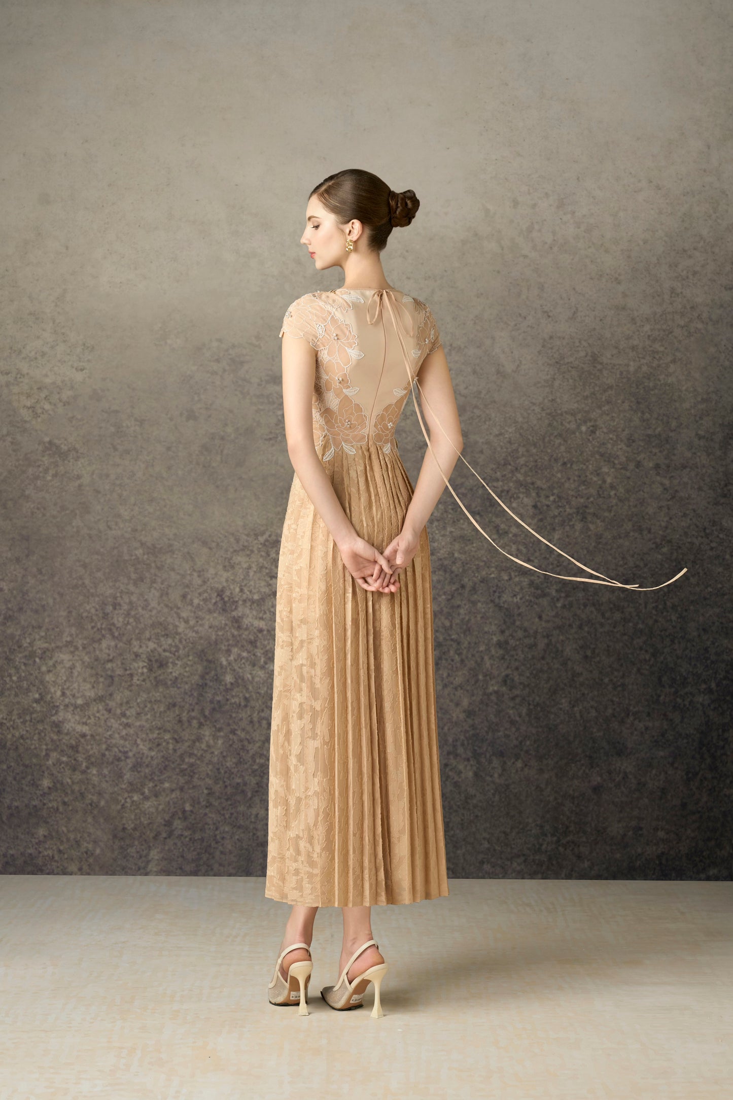 Floral Pleated Midi Lace Dress